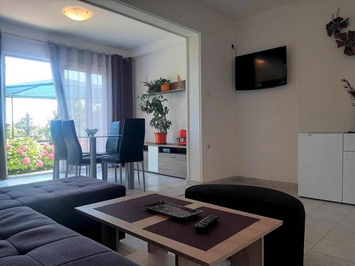 Apartments Nada クルク エクステリア 写真