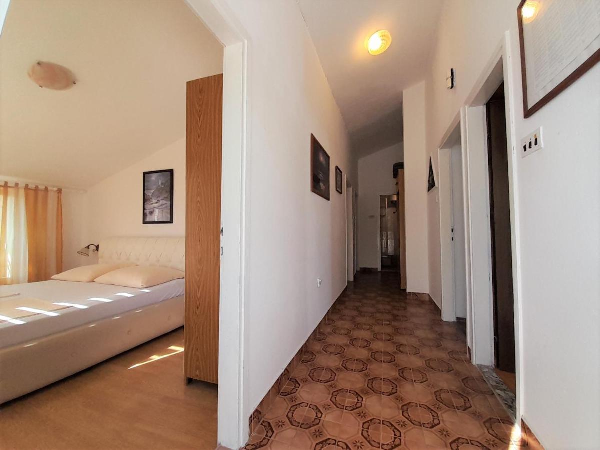 Apartments Nada クルク エクステリア 写真