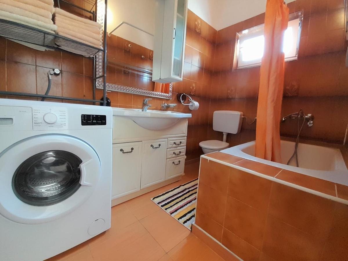 Apartments Nada クルク エクステリア 写真